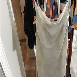 Women’s white scoop neck slip dress